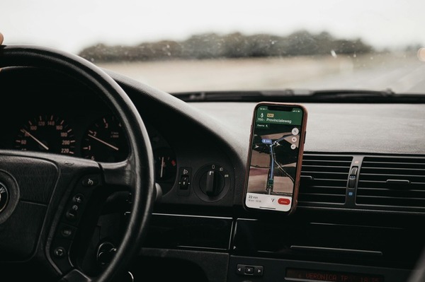 Telefoon navigatie systeem voor bestuurder